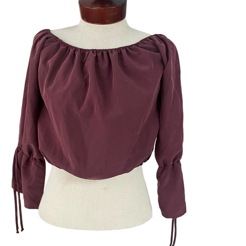 Everly Cropped Flare Sleeve Cropped Blouse Size Medium Romantic Renaissance
